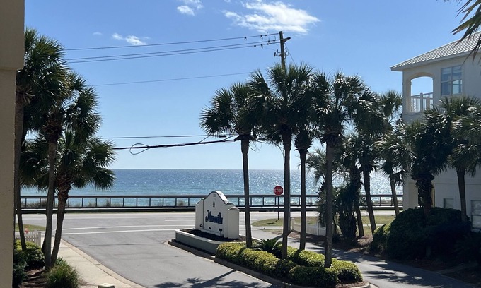 Miramar Beach Condo | Gulf view! 2 Bedrooms & 2 Baths. Bonus includes 2 beach set ups🏝️.