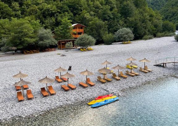 Shkoder County House | Guri i Lekës Guesthouse