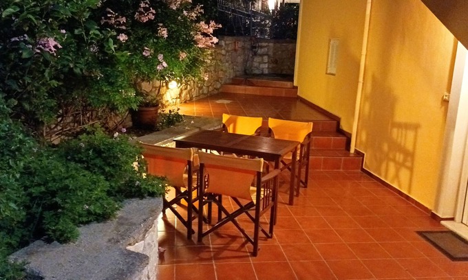 Mavrovouni House | Gythio Seaside Villa Dimitrios- Apartment