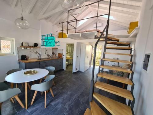 Gythio Apartment | Gythio townhouse