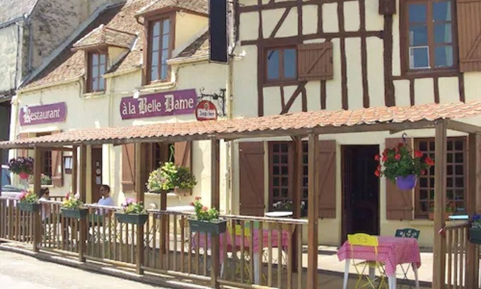 Nogent-sur-Seine Hotel | Hôtel à la Belle Dame