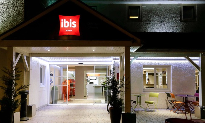 Paroisse Saint-Vincent-de-Paul Hotel | Hôtel ibis Dole Sud Choisey