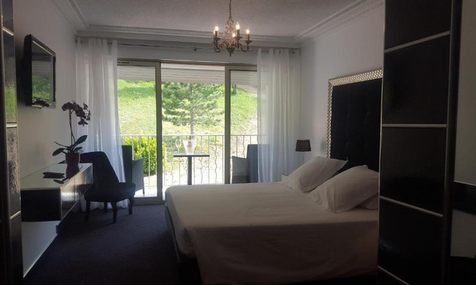 Riez Hotel | Hôtel Les Deux Lions