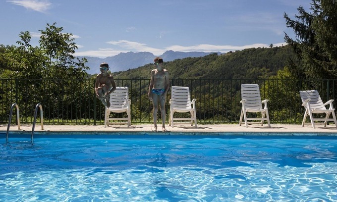 Saint-Martin-d'Uriage Hotel | Hôtel Les Mésanges