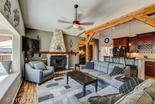 West Colorado Springs House | *H* NEW! 4BR Garden of the Gods Retreat