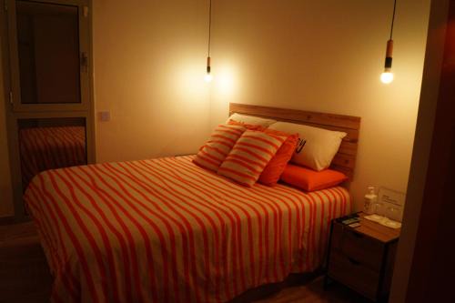 Viladecans House | Habitación doble con baño privado y desayuno incluido