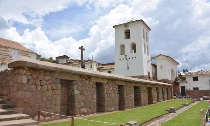 Chinchero House | Habitacion con una cama matrimonial