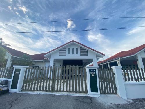Hulu Kinta House | Habitat Homestay Large Semi-D House For 11-13Pax