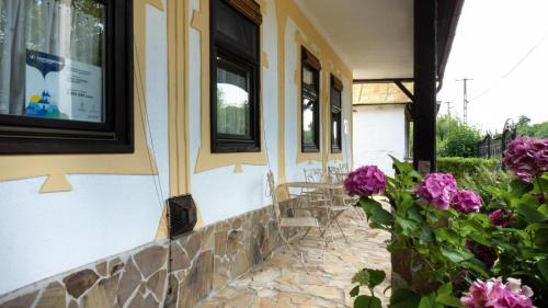 Keked House | Hajnal Vendégház