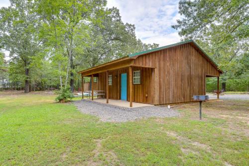 Heber Springs House | half Mi to Greers Ferry Lake Quiet Cabin with Porch
