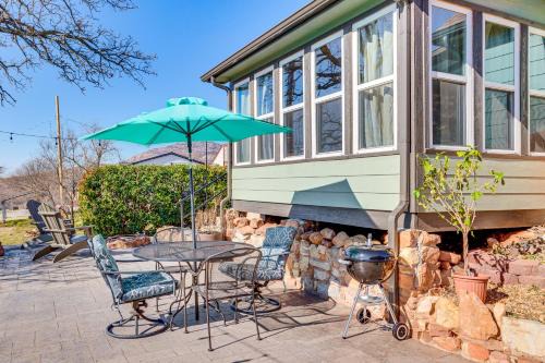 Medicine Park House | half Mi to Lake Lawtonka Mtn-View Haven!