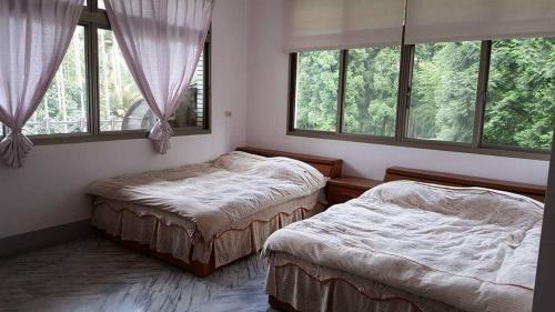 Lugu House | Half Sky Lin Yuan Homestay