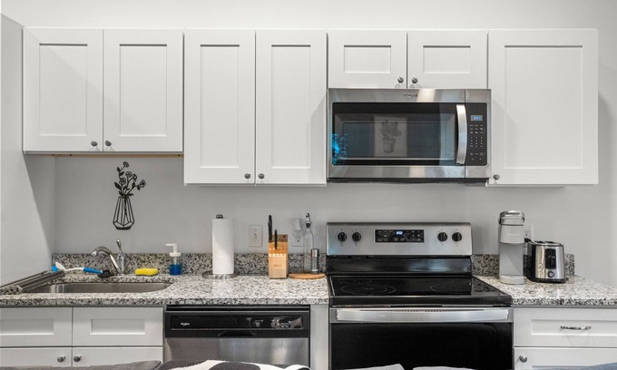 Cultural District Apartment | Halftime Hideaway in Downtown