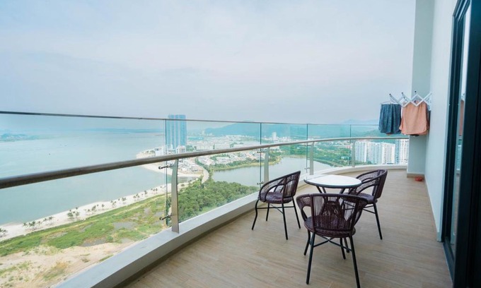 Bai Chay Apartment | HaLong Bayfront Duplex Apartment