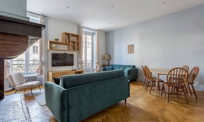 Puvis De Chavannes - Le Lycee Apartment | Hamac-Suites - Suite Duquesne - Lyon 6