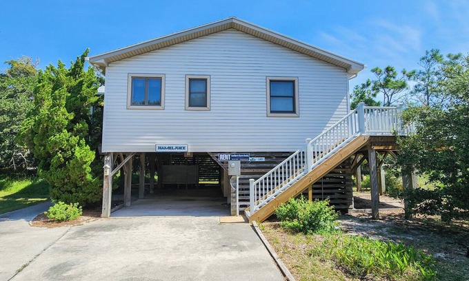 Southern Shores House | Hameljuice - Classic 3 BR Oceanside Beach Cottage - close to beach