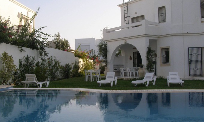 Yasmine Villa | Hammamet Yasmine: Superb Large House With Private Pool & Large Garden
