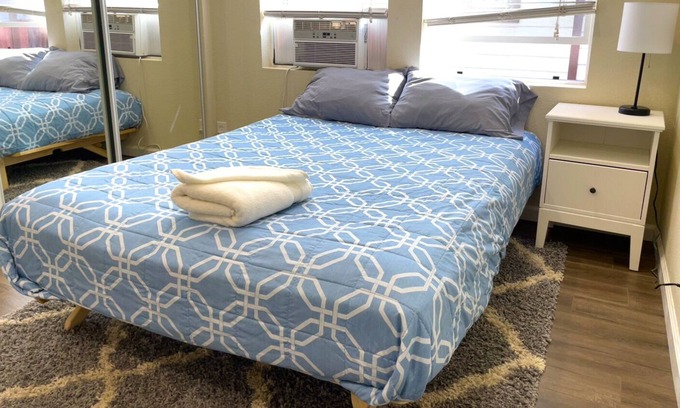 Horace Mann Apartment | Hammerhead Room | SJ Shark House