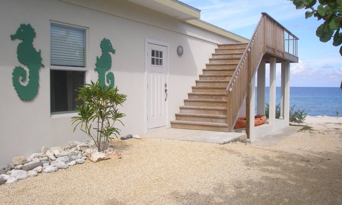 Tibbett's Turn House | Hammock Moon - Two Bedroom House Directly on Beach with Gazebo