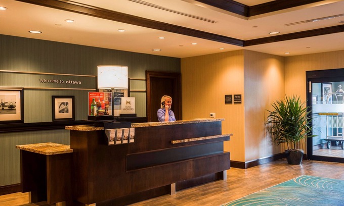 Ottawa Division Hotel | Hampton Inn by Hilton Ottawa Airport, ON, CN