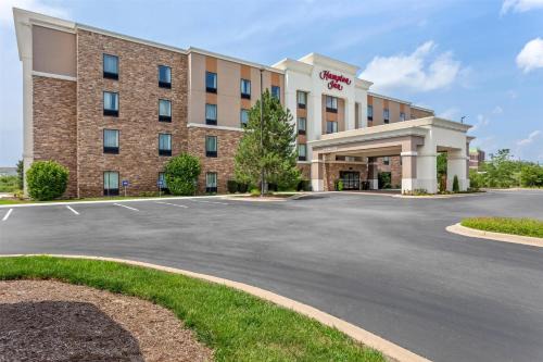 DeKalb Hotel | Hampton Inn Dekalb - Near the University