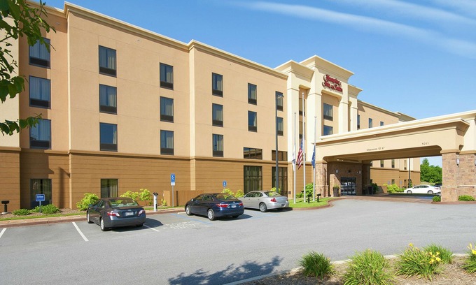 Seneca Hotel | Hampton Inn & Suites Seneca-Clemson Area