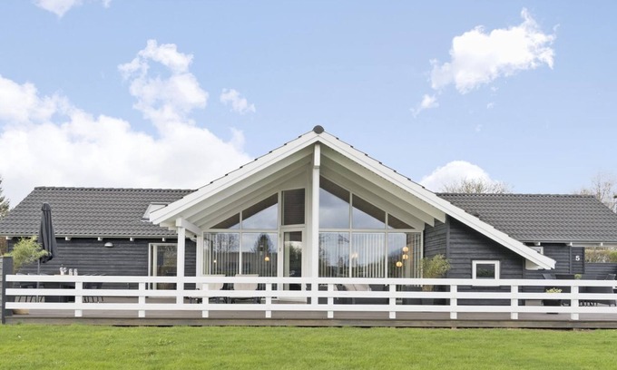 Hejlsminde Strand House | "Hansa" - 900m from the sea by Interhome
