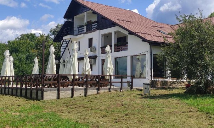 Resita House | Hanu Fain