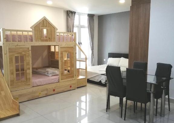 Taman Century Apartment | HappyTotoro K5L JB Shopping Mall Studio up to 4 pax