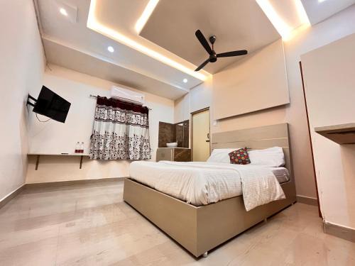 Tirupati House | HARI STAYs