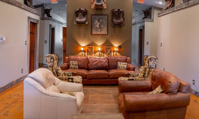 Gnaw Bone Hotel | Harmony Tree Resorts
