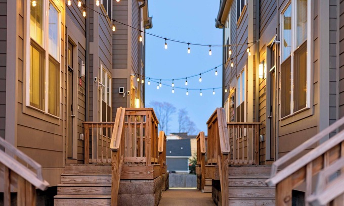 South Nashville Cabin | Hart Suite 2 by Avantstay Gorgeous Town House w/Modern Amenities in Nashville!