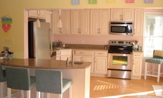 Harvey Cedars House | Harvey Cedars Oceanside on Private Drive with Ocean Views. 50 yards to the beach