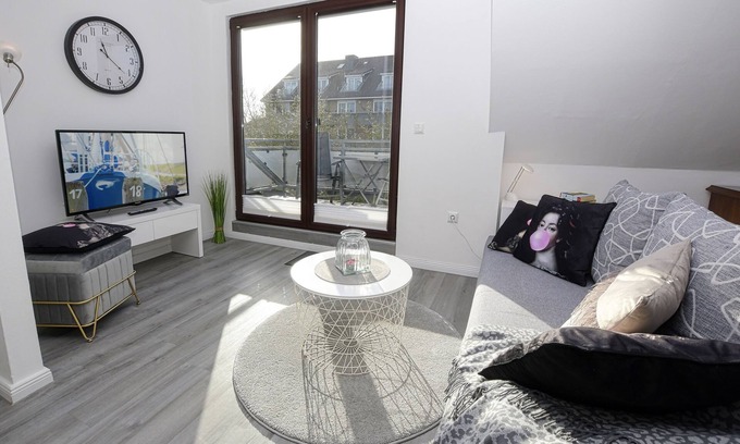 Busum Apartment | Haus im Törn 3. beautiful apartment in a good location - with balcony!
