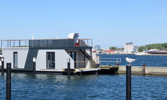 Ostholstein Apartment | Hausboot für 2 Gäste mit 40m² in Fehmarn