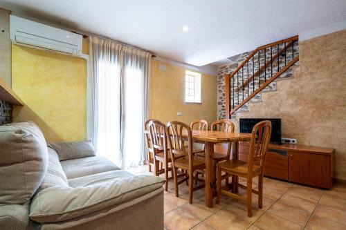 El Perello House | Hauzify I Casa Sant Gregori