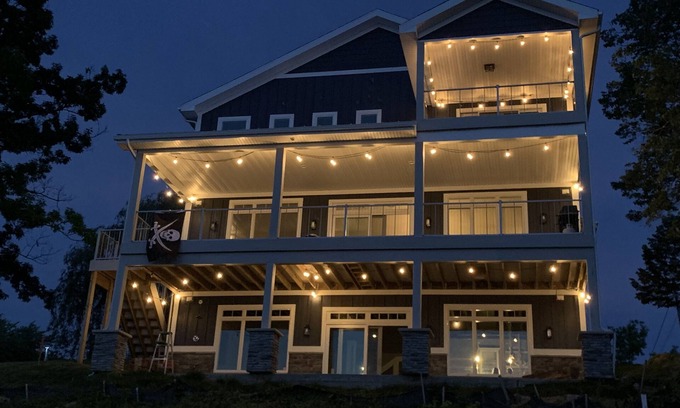 Lapeer House | Have fun on Lapeer's all sports Lake Nepessing!
