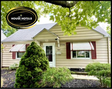 Euclid Apartment | Haven of Elegance and Comfort