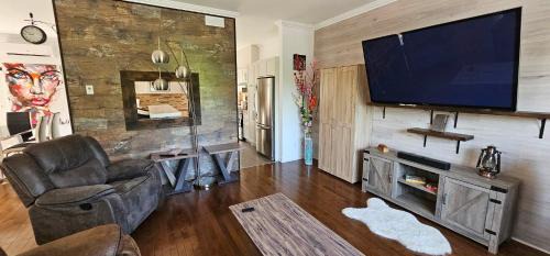 Saint-Brigitte-de-Laval House | Havre AquaMont Piscine & Spa