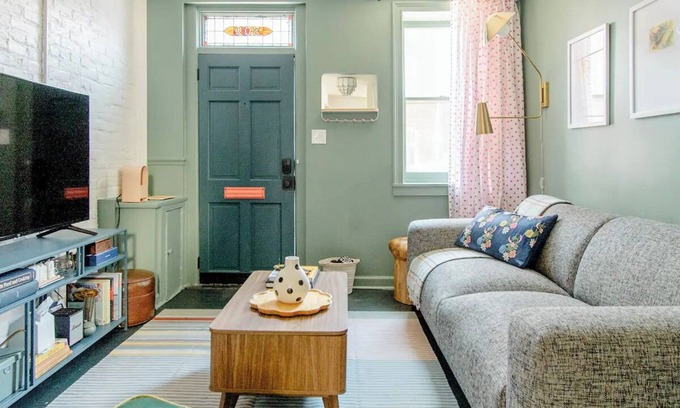 Upper Fells Point House | Heart of Fells Point | King Bed-BBQ Self Check-In