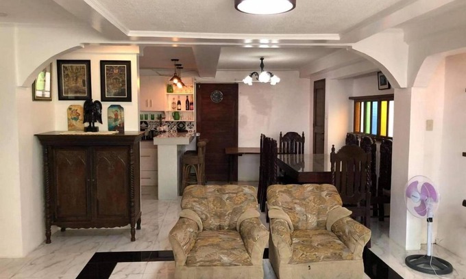 Paete House | Heart of Paete Laguna, Camarero Transient House