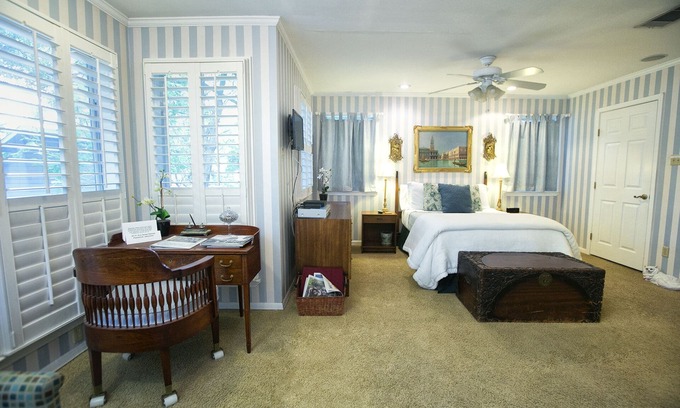 Bouldin House | Heart of SoCo Private Suite: Uncommon Luxury, Unbeatable Location, Unusual Value