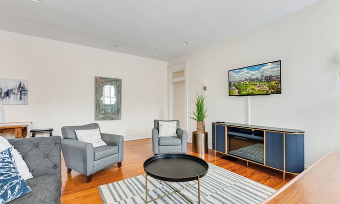 Fan District House | Heart of the Fan: 2BR/2BA Strawberry Street Stay
