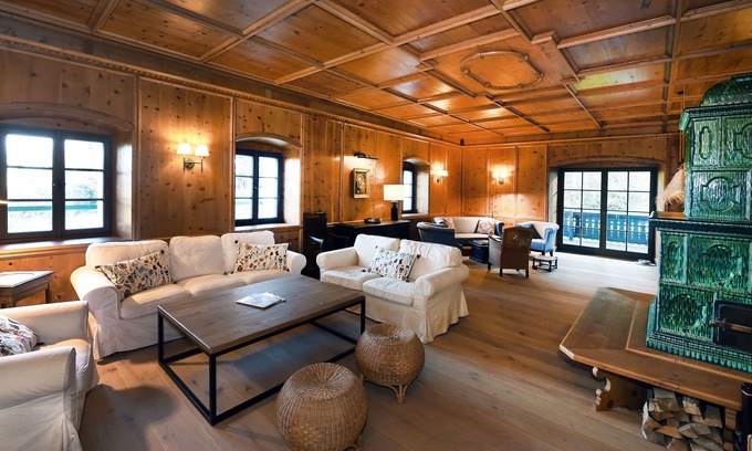 Oberglan House | Heated Pool - Sauna - Library - Games Room