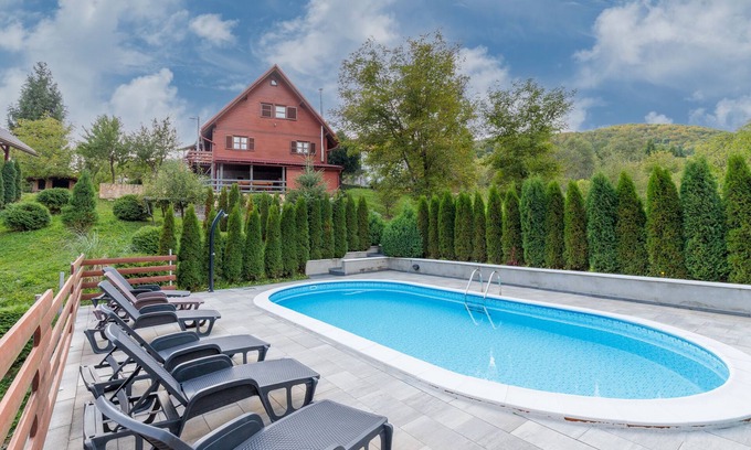 Brod Moravice House | Heated Pool Chalet Zavrh 1, Zavrh, Croatia