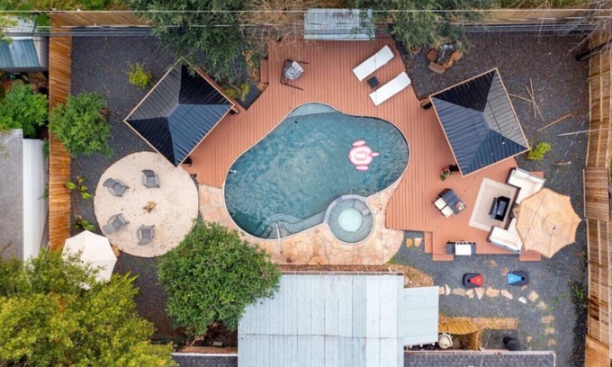 Westbury House | Heated Pool Retreat, OutdoorTV, BBQ & Cozy Gazebos