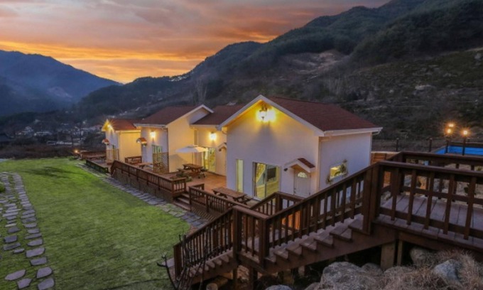 Hwagae House | Hedong Alphs DH Pension