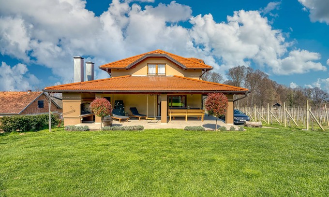 Ludbreg House | Hedonistic Vineyard Estate With Hot Tub, Ludbreg, Croatia
