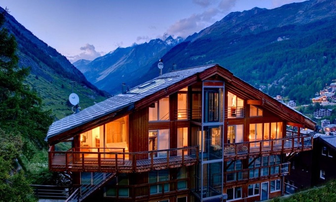 Zermatt Apartment | Heinz Julen Penthouse - A luxurious 4 bedroom Chalet located in Zermatt