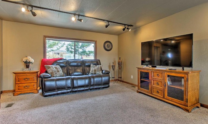 Helena Valley Northwest House | Helena Home with Covered Patio and Views!